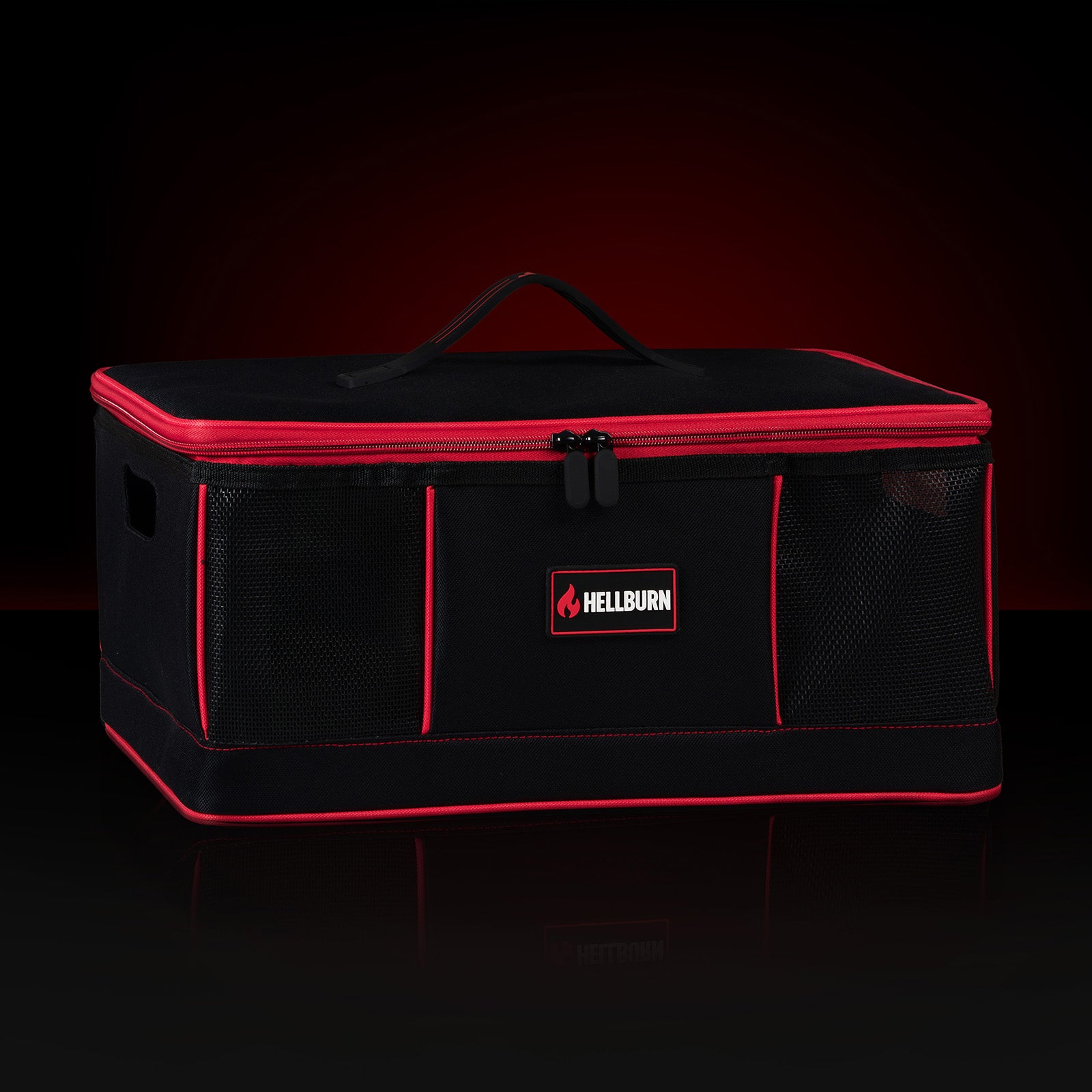 HELLBURN Premium-Aufbewahrungsbox für Mikrofasertücher in Schwarz-Rot mit verstärkten Seitenwänden aus Polypropylen, wasserabweisendem Oxford-Gewebe und robuster Reißverschluss-Konstruktion, präsentiert in dunklem Automotive-Studio mit roten Akzenten und Feature-Highlights zur Fahrzeugpflege.